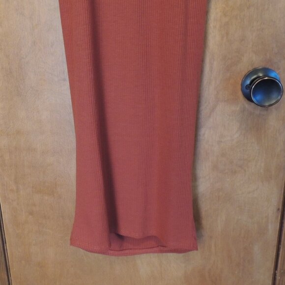 A'GACI Rust Ribbed Long Sleeve Midi Dress – Cutout Back – Size Large - Picture 4 of 8
